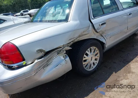 2003 Ford Crown Victoria Lx из США, поврежденный, VIN 2FAFP74W33X185640